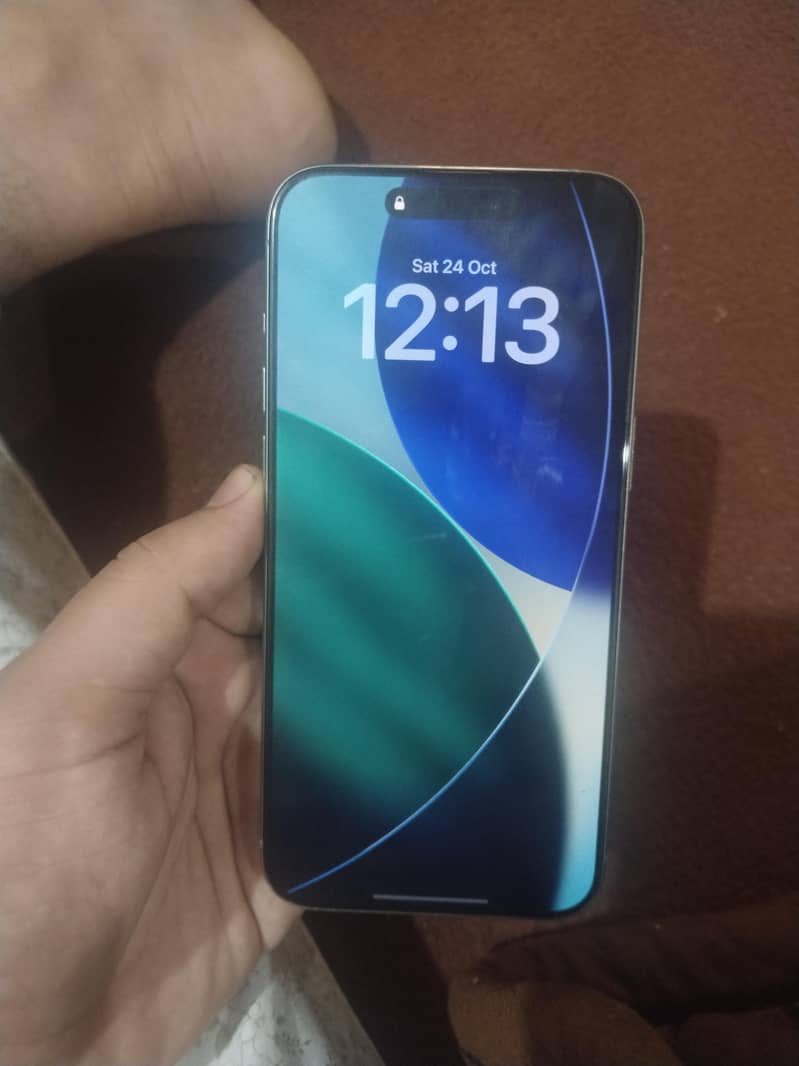 Apple iPhone 15 Pro Max 2
