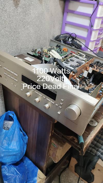 Nakamichi dts 1100 Watt Genuine Condition Amplifier in 220 Volts.