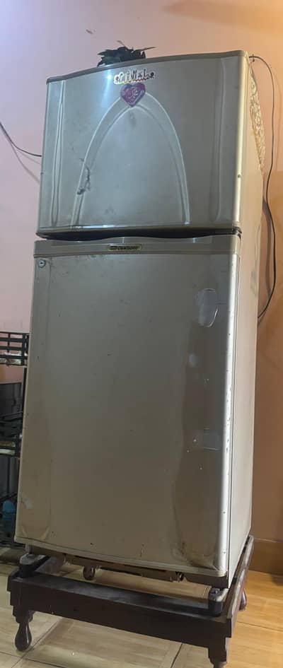 Daw Lance refrigerator for sale