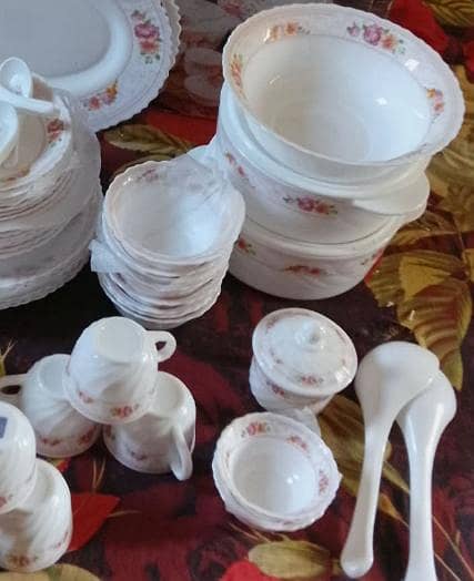 Glass Dinner Set 1