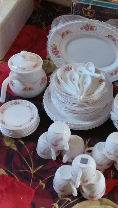 Glass Dinner Set 2