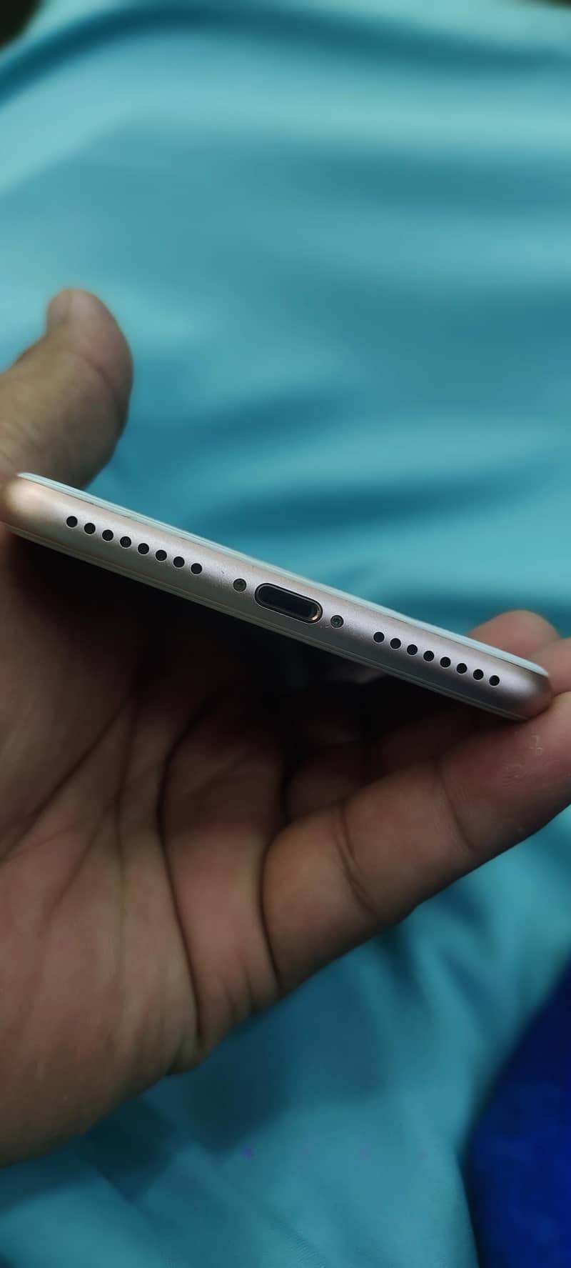 Apple iPhone 8 Plus 1