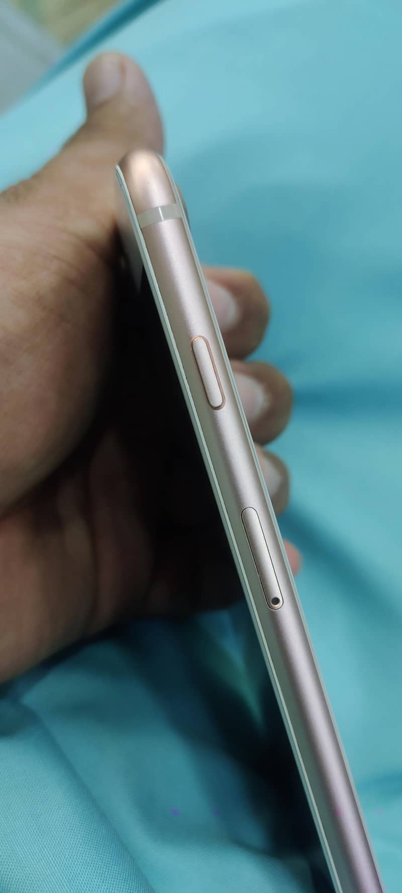 Apple iPhone 8 Plus 3