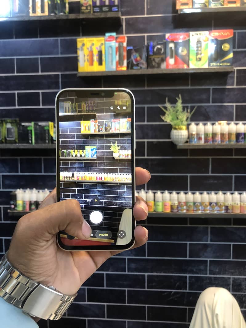 Apple iPhone 12 5