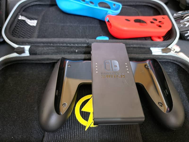NINTENDO SWITCH 10