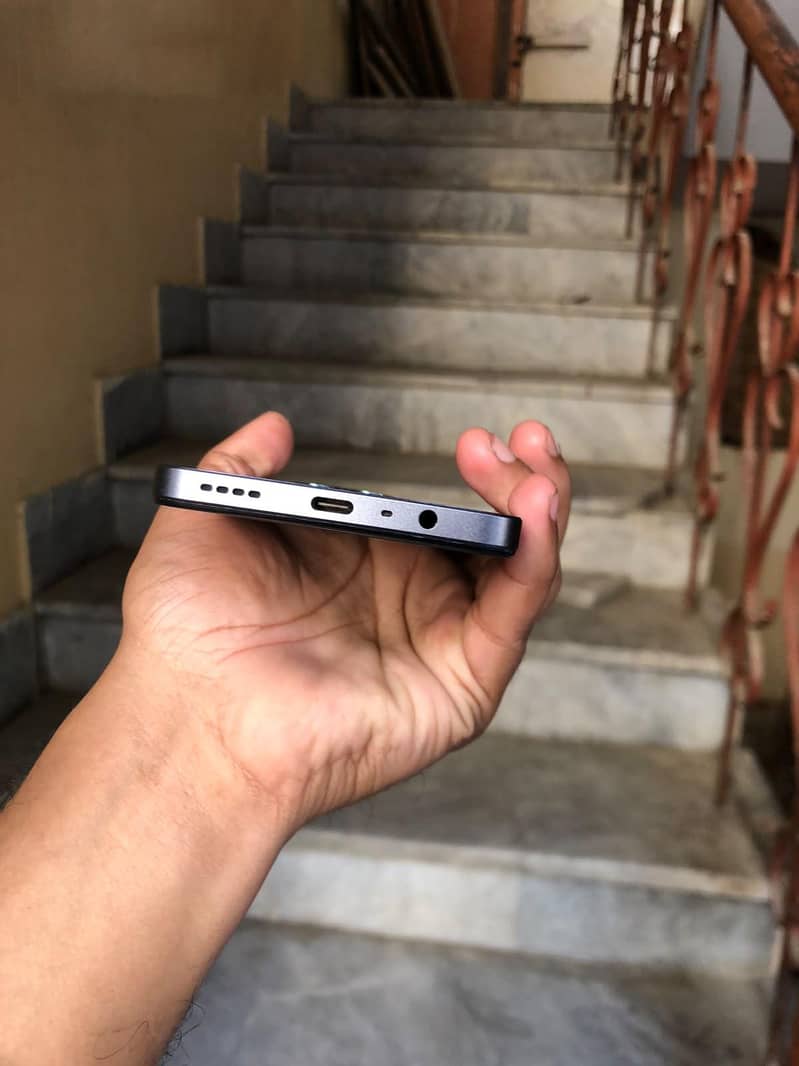 Realme C51 4