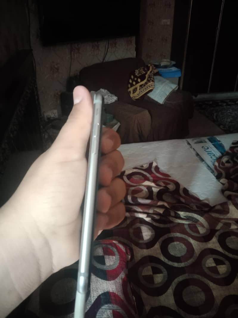 Apple iPhone 6 1