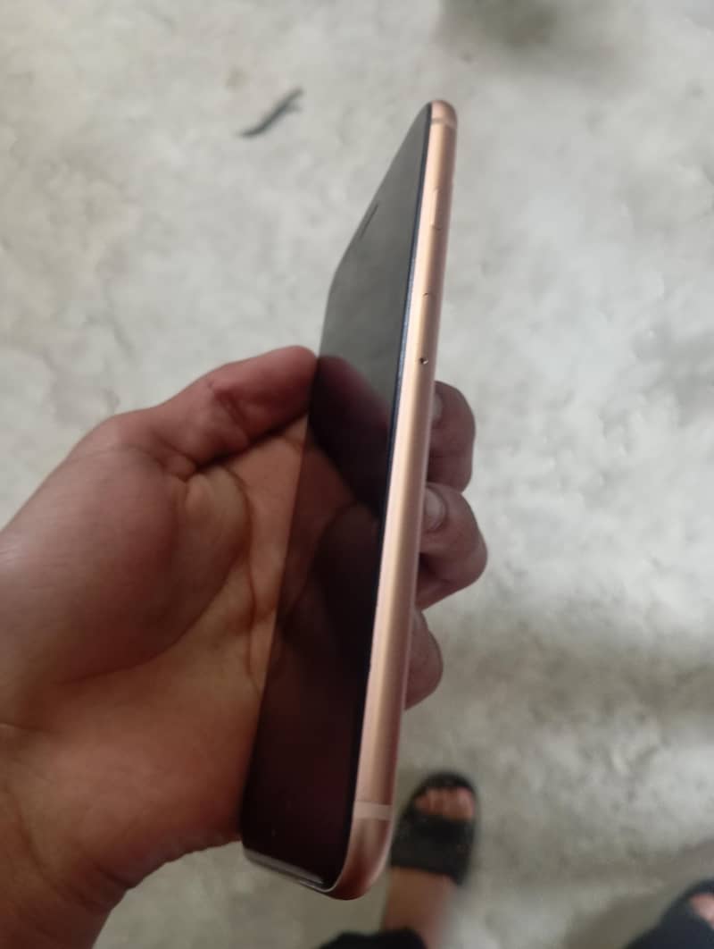 Apple iPhone 8 Plus All SIM Working 3