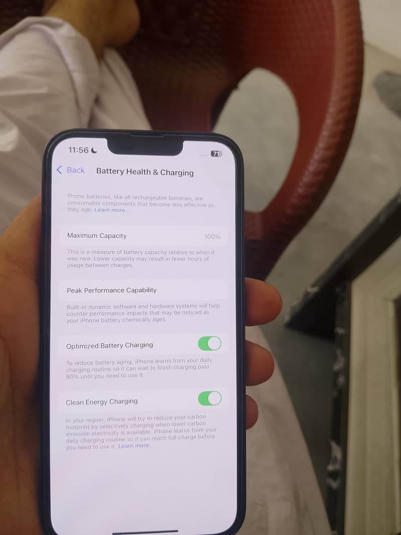 Apple iPhone 13 7
