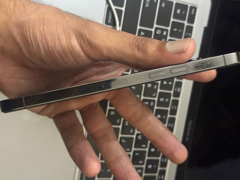 Apple iPhone 12 Pro Max 1