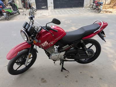 Yamaha YBR 125G 2023 Red Edition | Excellent Condition  | Urgent Sale