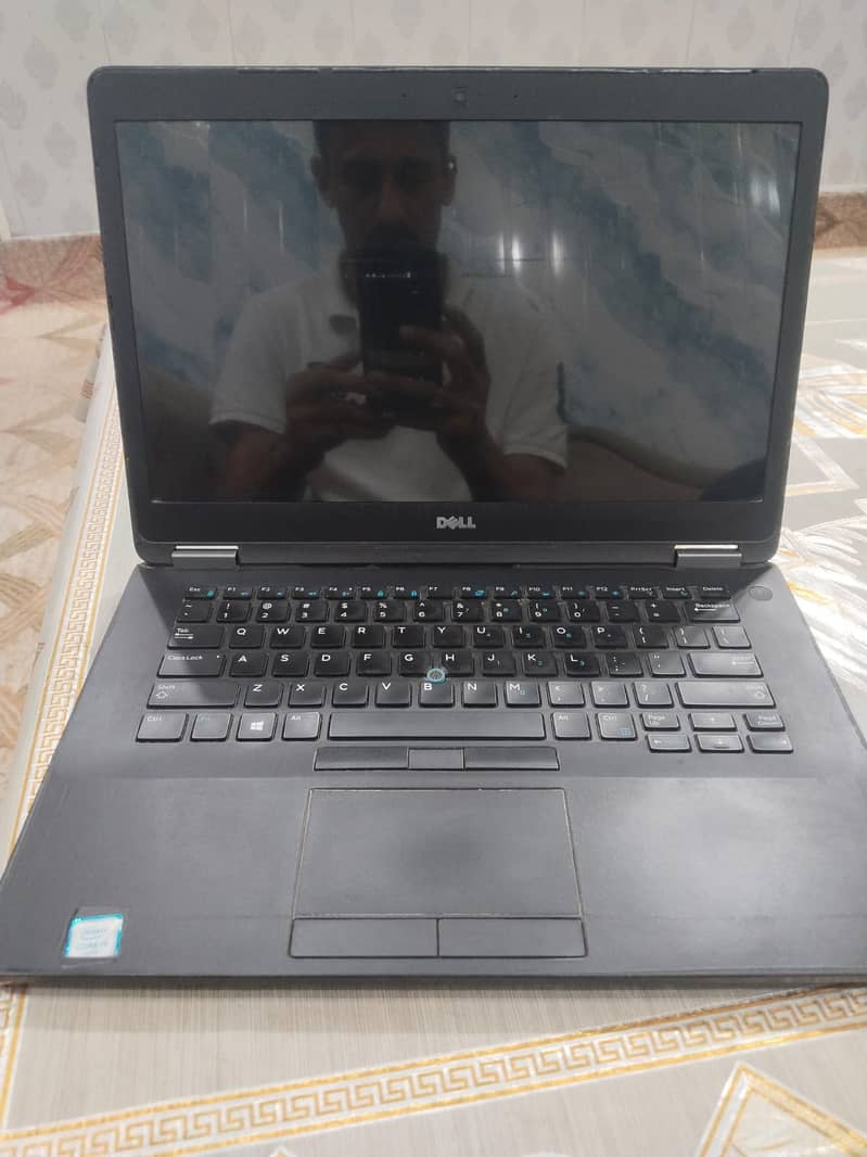 Dell Latitude E7470 1