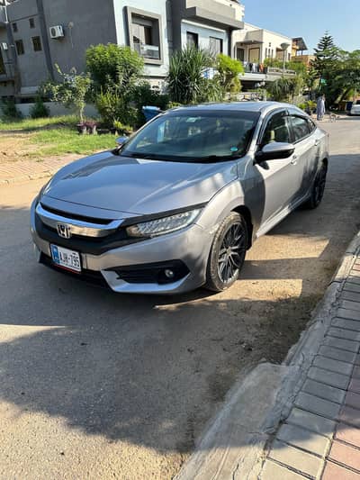 Honda Civic Oriel 1.8 i-VTEC CVT