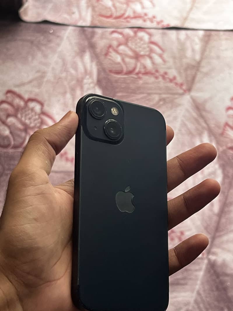 Apple iPhone 13 0