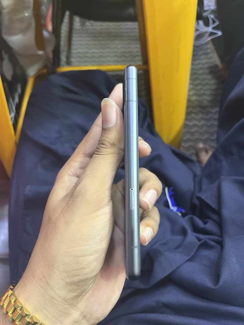 Google Pixel 7a 5