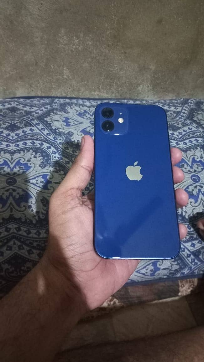 Apple iPhone 12 2