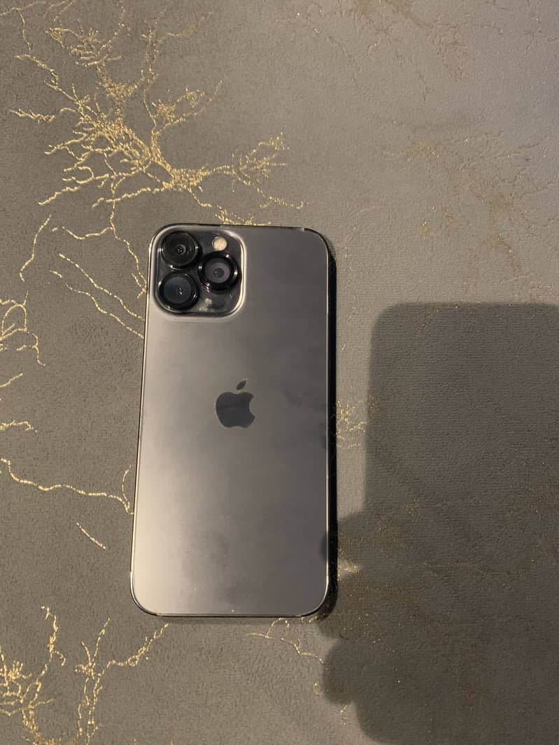 Apple iPhone 13 Pro Max 6