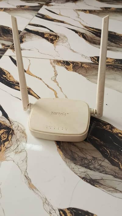 tenda n300 wifi router almost new condition easy setup router cheap