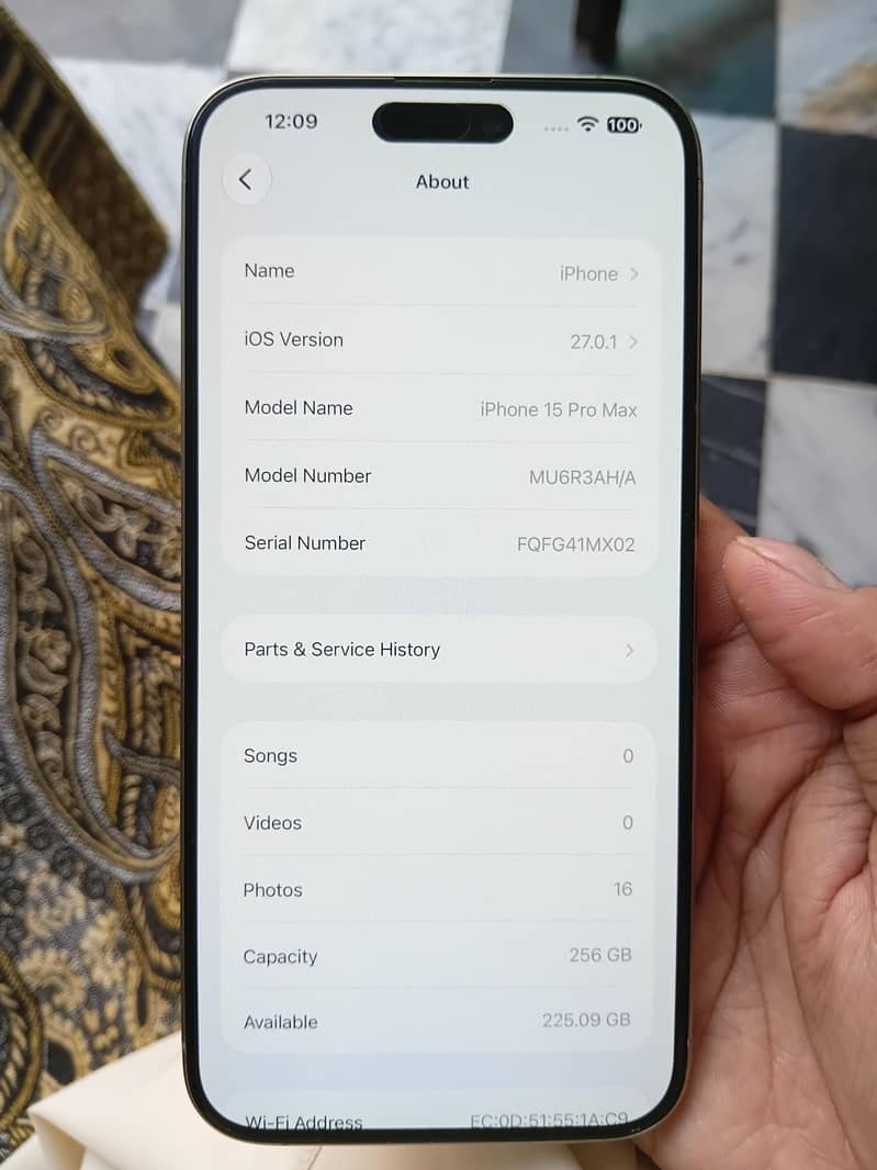 Apple iPhone 15 Pro Max 5