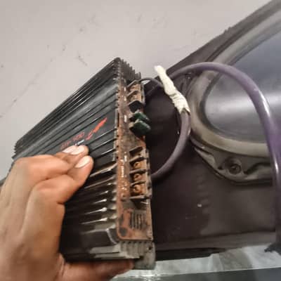 CAR SOUND SYSTEM
