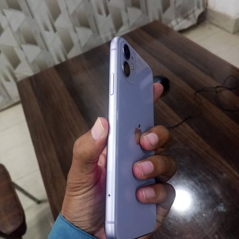 Apple iPhone 11 2