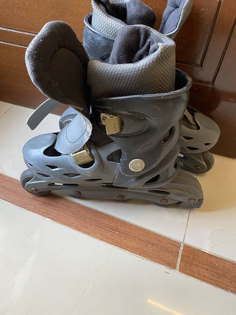 Roller skates condition 8/10 3
