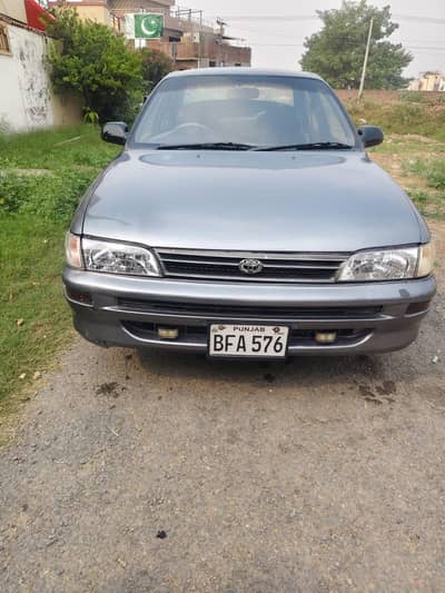 Toyota indus Corolla 2000 modle