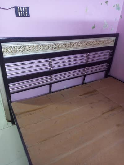 master bed new condition