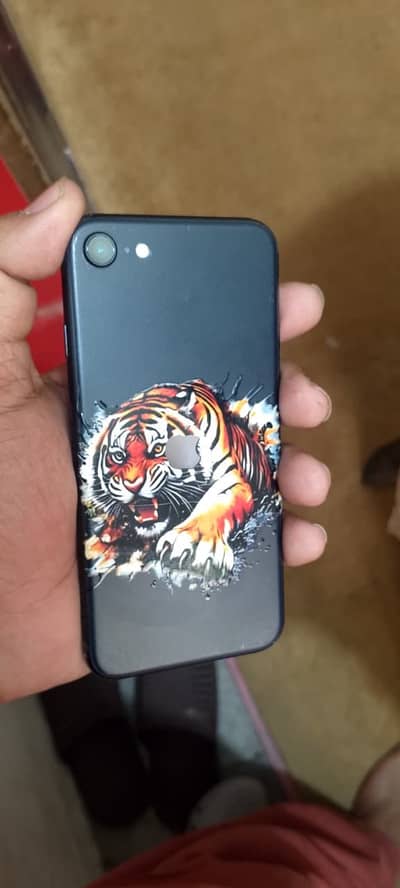 Apple iPhone SE3 2022 battery life 99