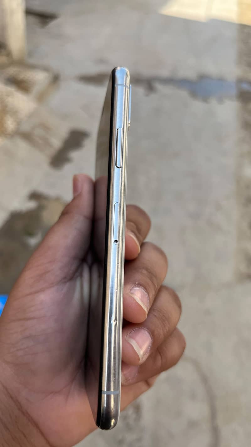 Apple iPhone X 7