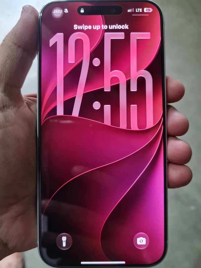 Apple iPhone 17 Pro Max 1