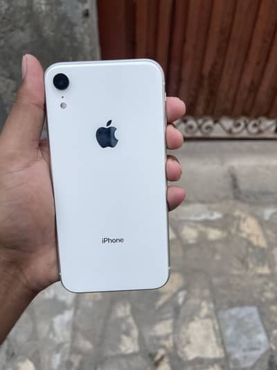 Apple iPhone XR