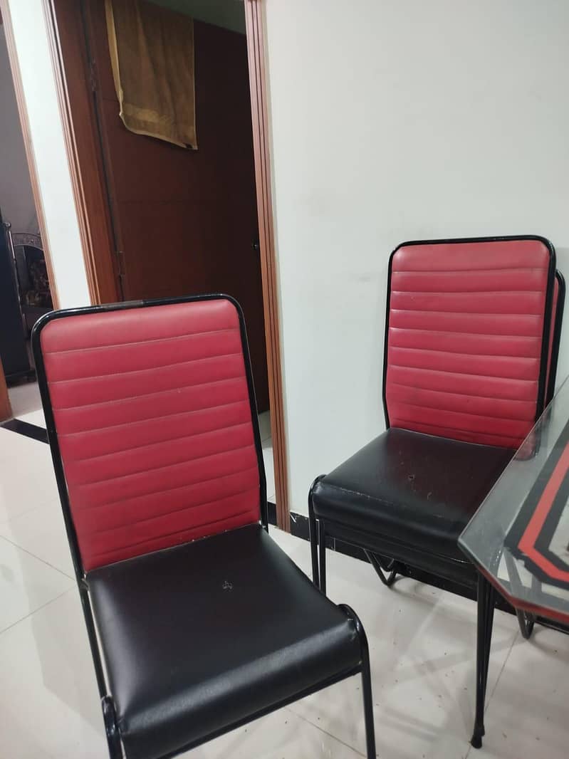 dressing table, dining table and chairs 4