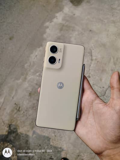 Motorola Moto G Stylus 5G (2024) – 8 / 128GB Storage
