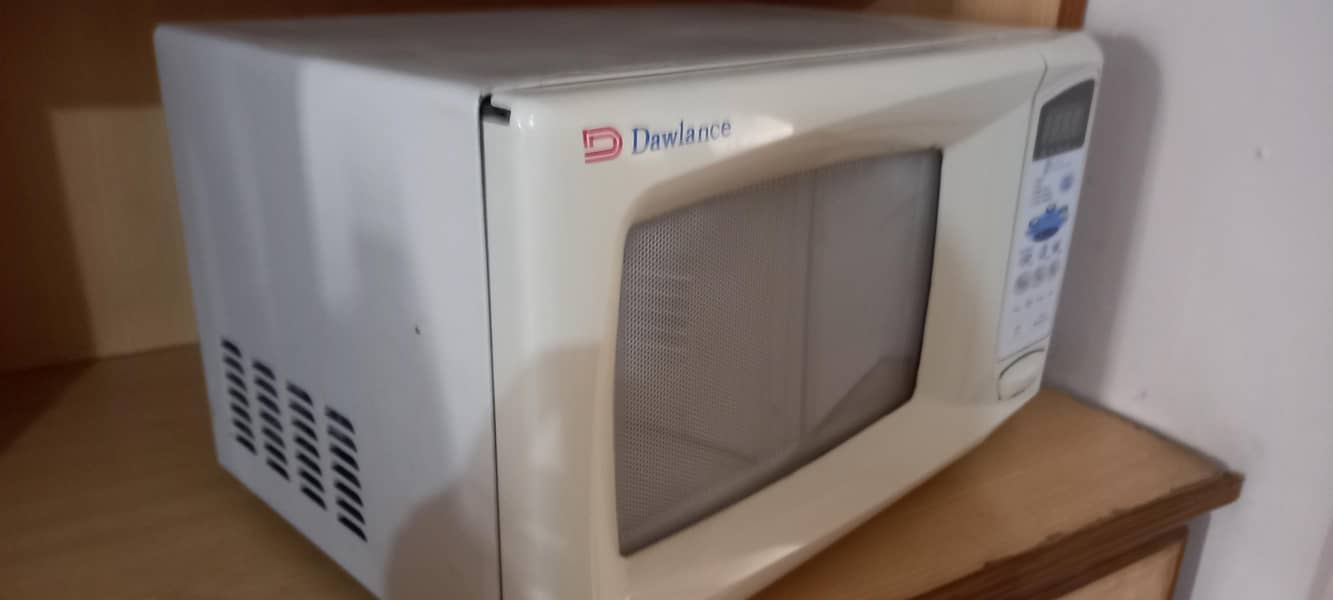 Dawlance CRS Automatic Microwave 4