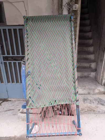 Metal charpai