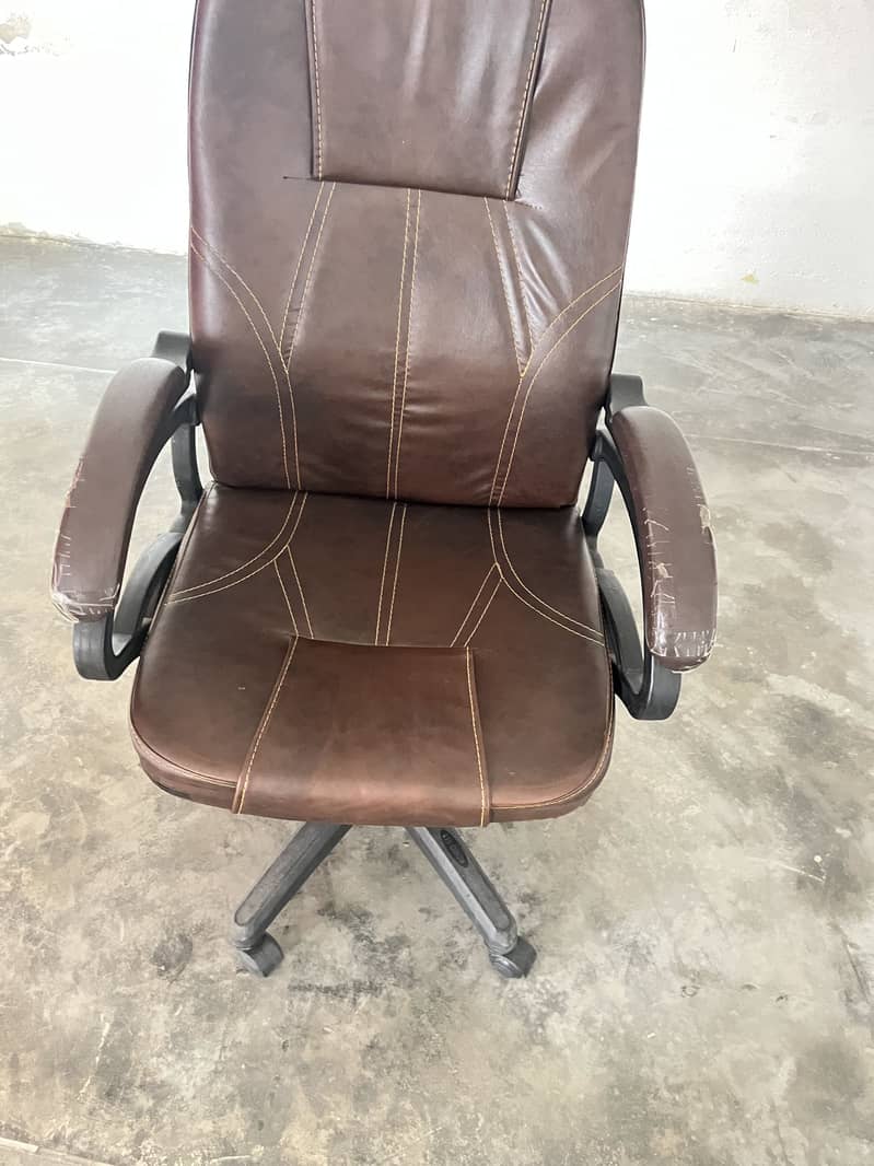 Use chair 1