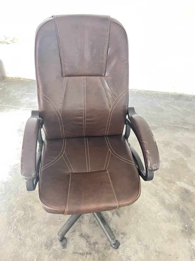 Use chair 3