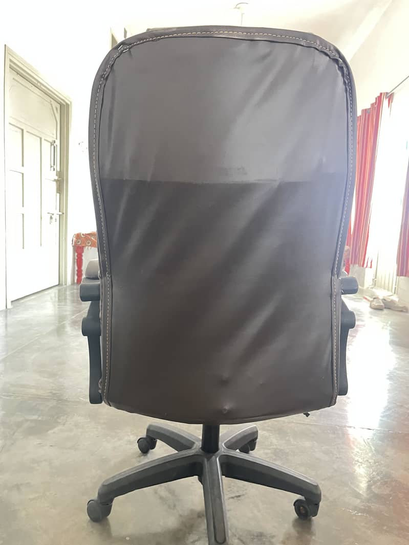 Use chair 4