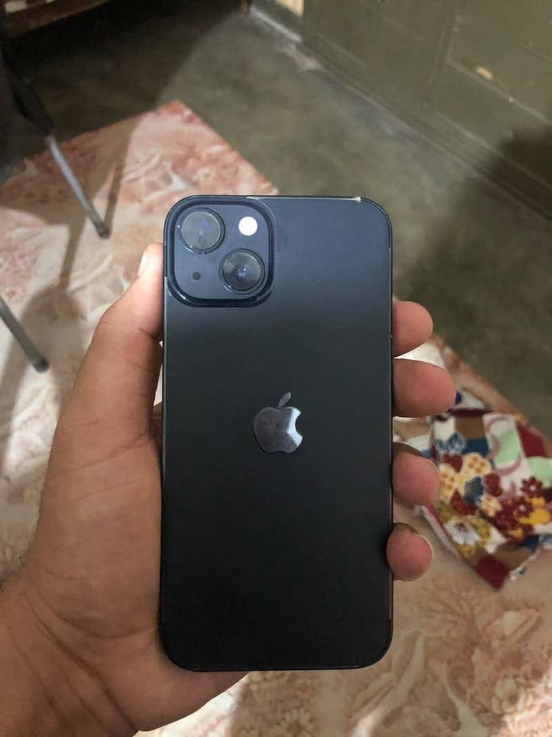 Apple iPhone 13 6