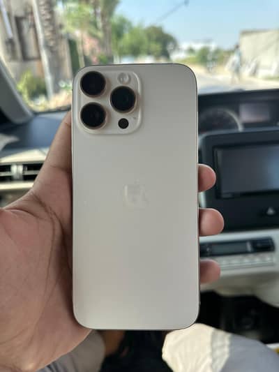 Apple iPhone 16 Pro Max