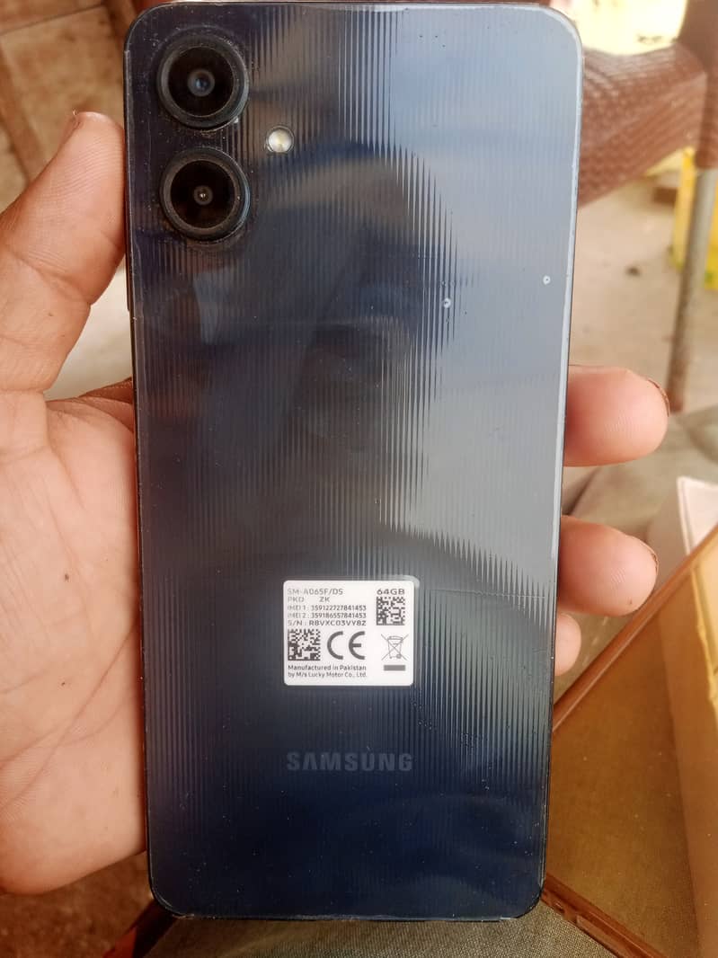 Samsung Mobile A06 4