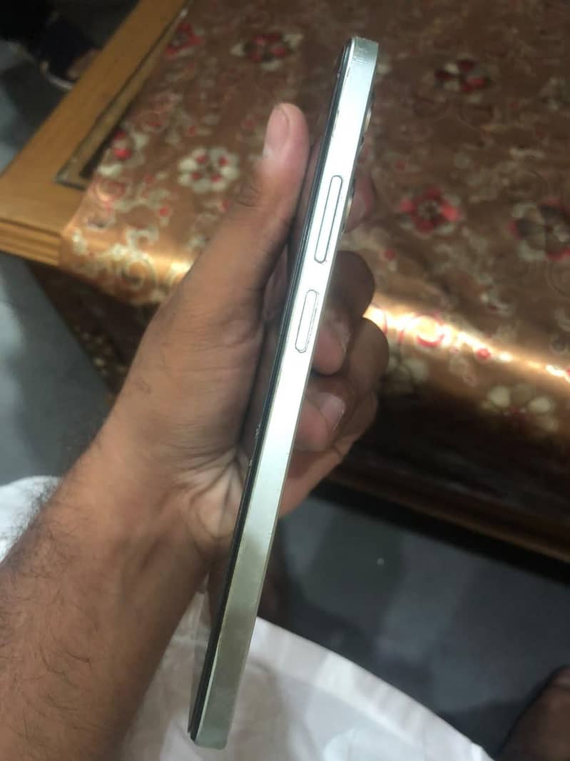 Realme Note 60x 2