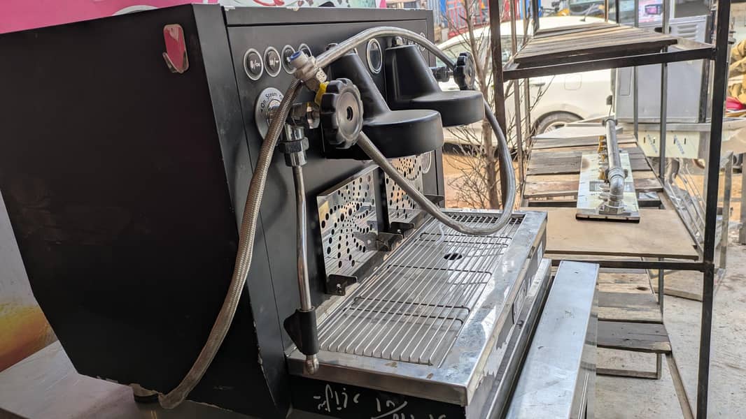 Coffee machine, small setup, Grinder, all equipment 4