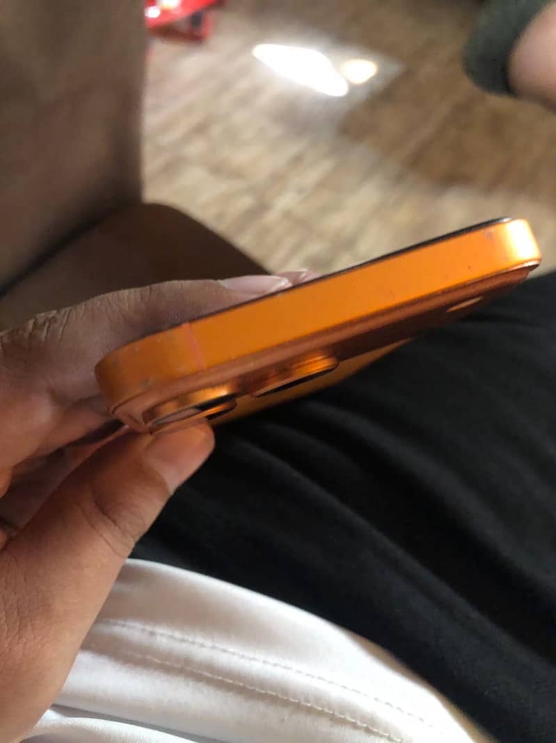 Apple iPhone XR 3