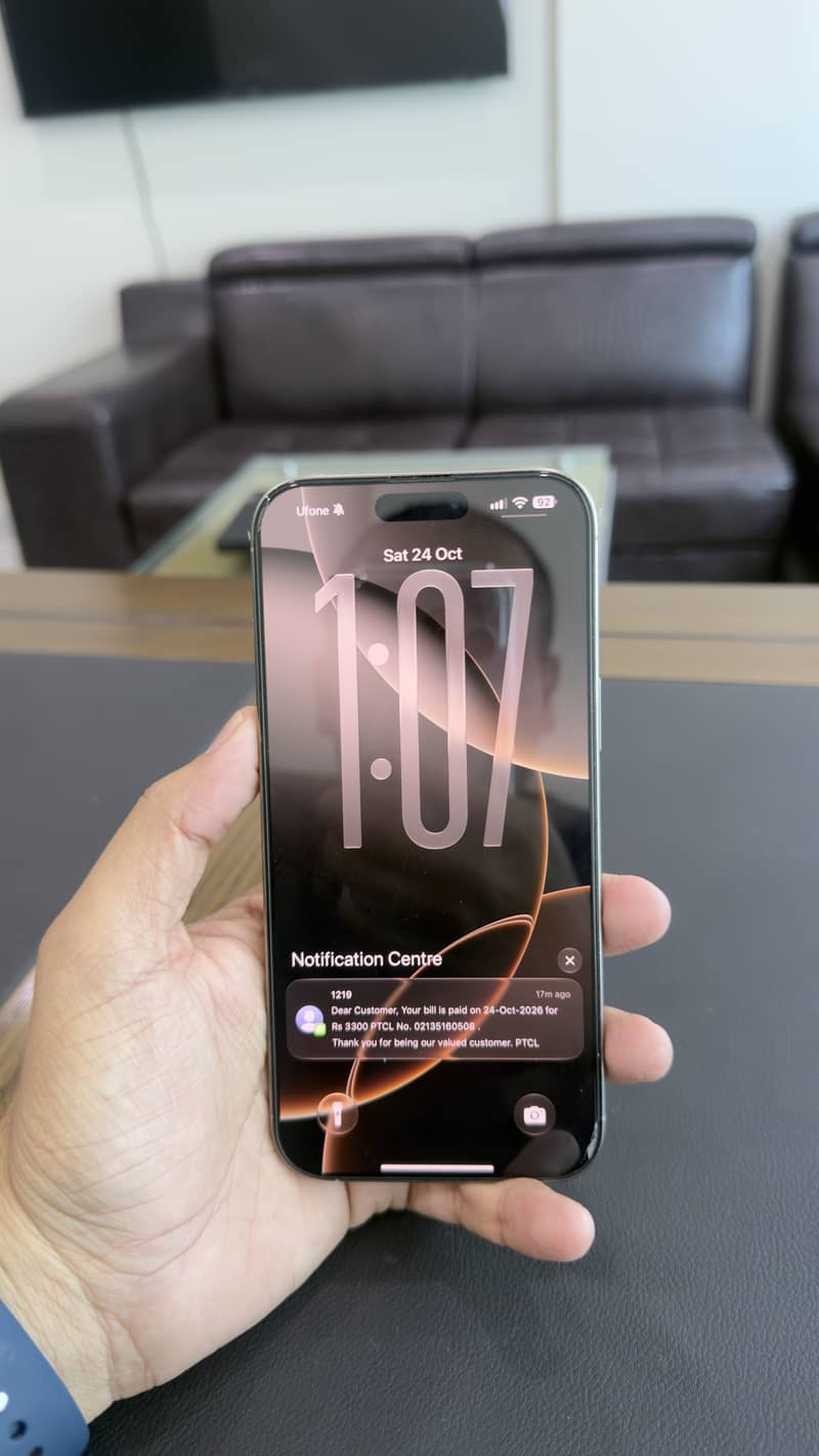 Apple iPhone 16 Pro Max 7
