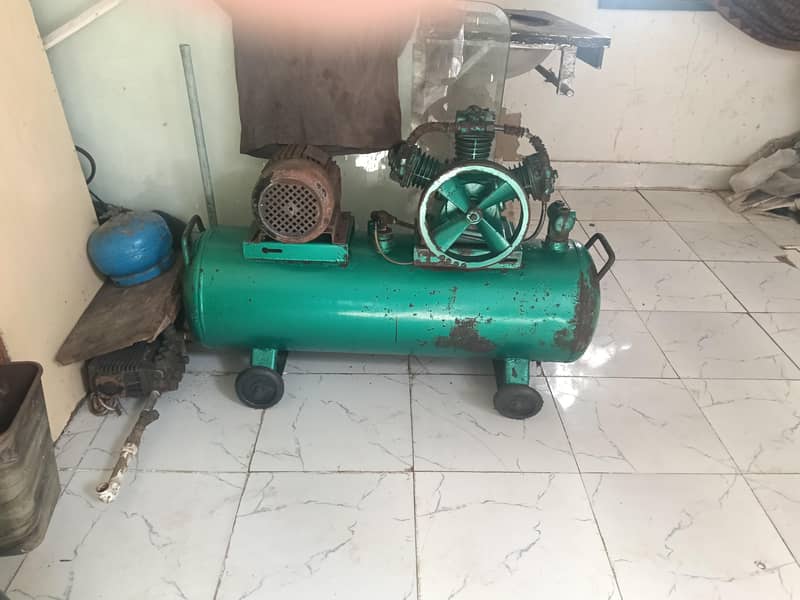 three phase Air compressor 0