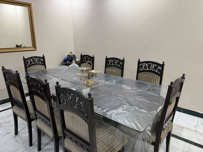 Dinning table 8 0