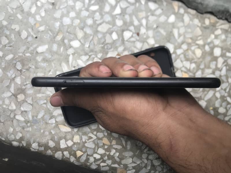 Google Pixel 4 3