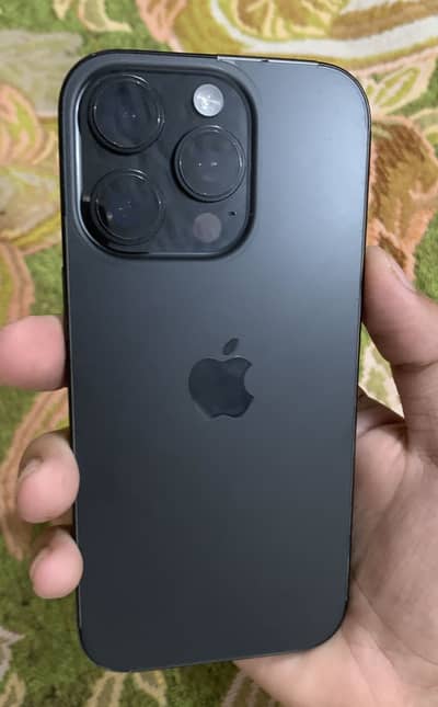 Apple iPhone 16 Pro